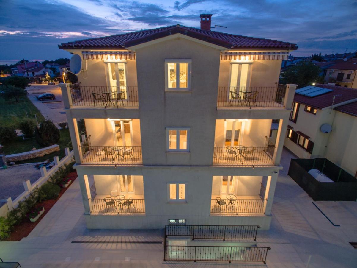 Apartament Nina *