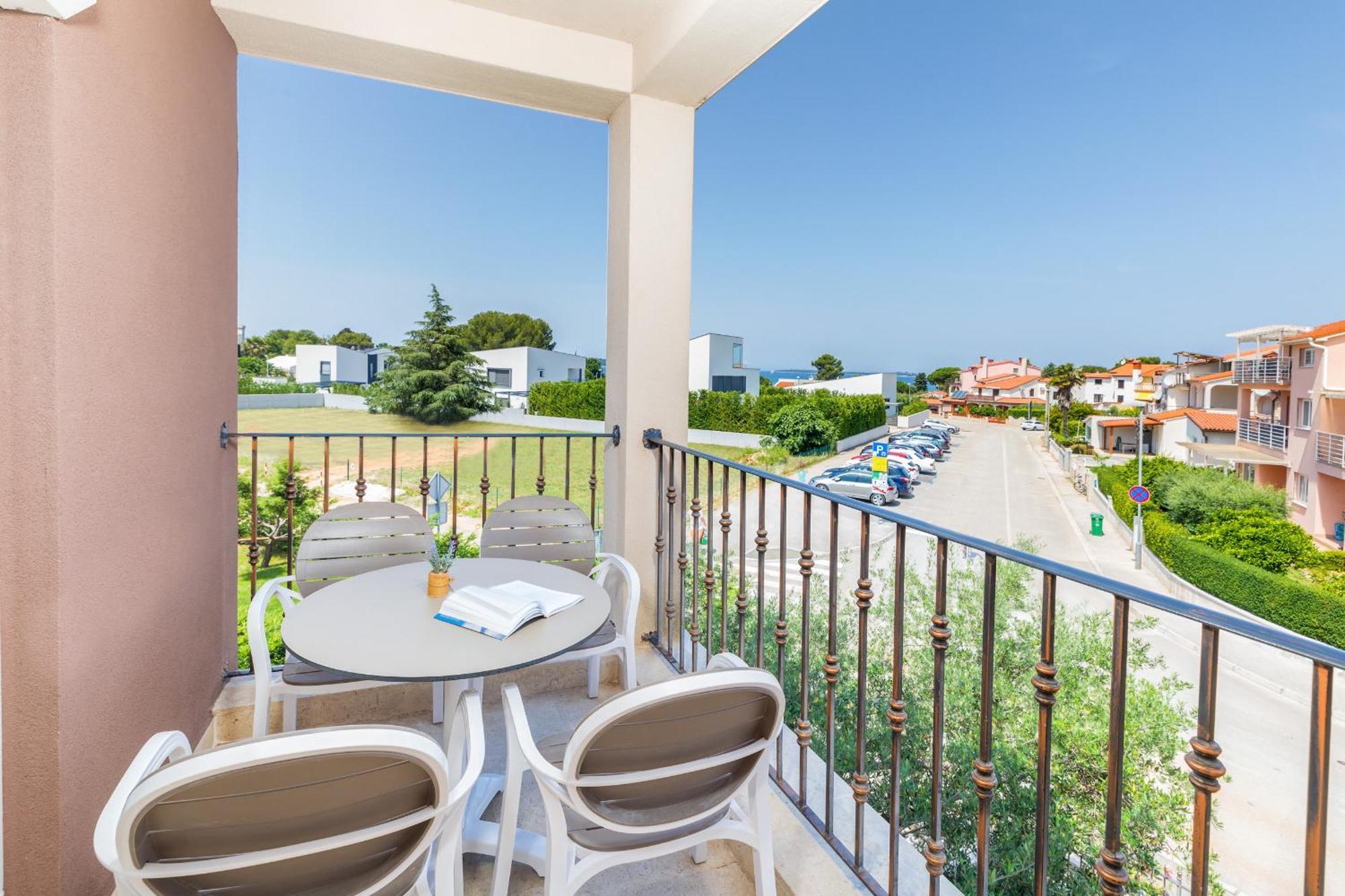Apartament Nina *
