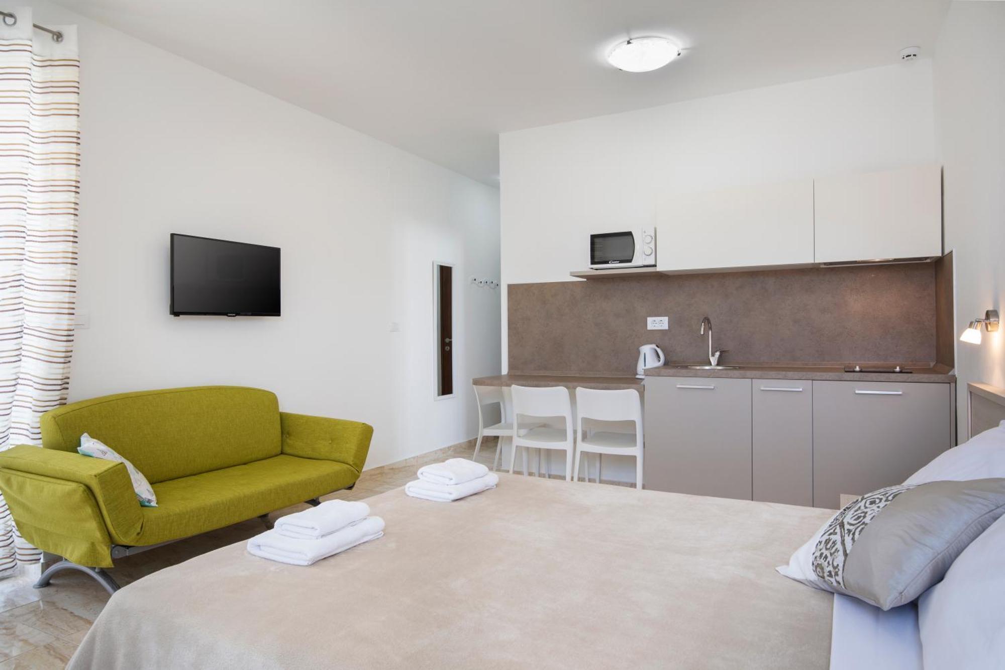 Nina Apartament *