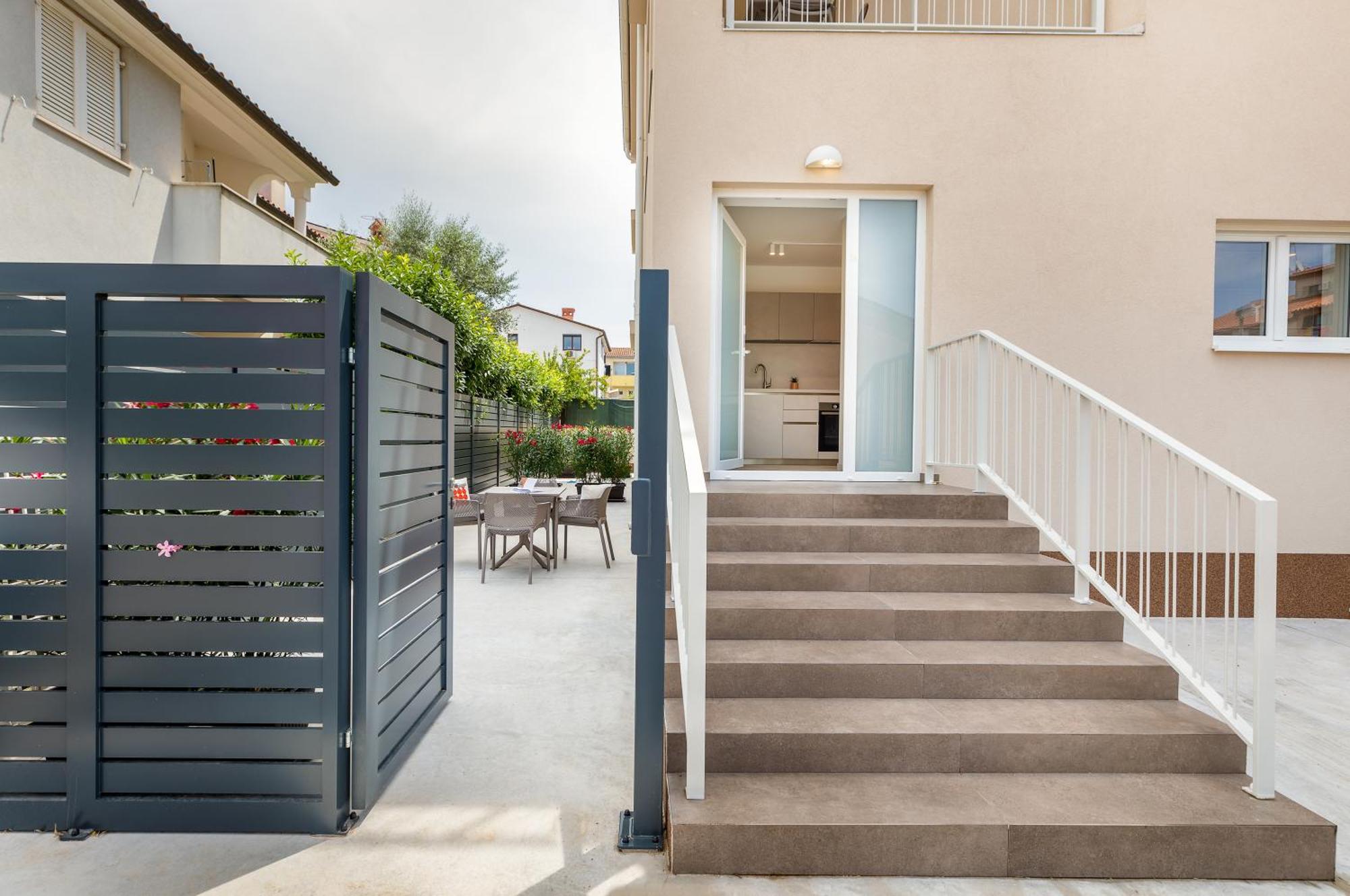 Apartma Nina Fazana